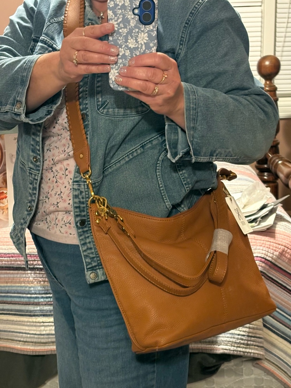 NWT HOBO Pier Shoulder Bag Warm Honey Leather & Whipstitch Guitar Strap $394 - Picture 10 of 10